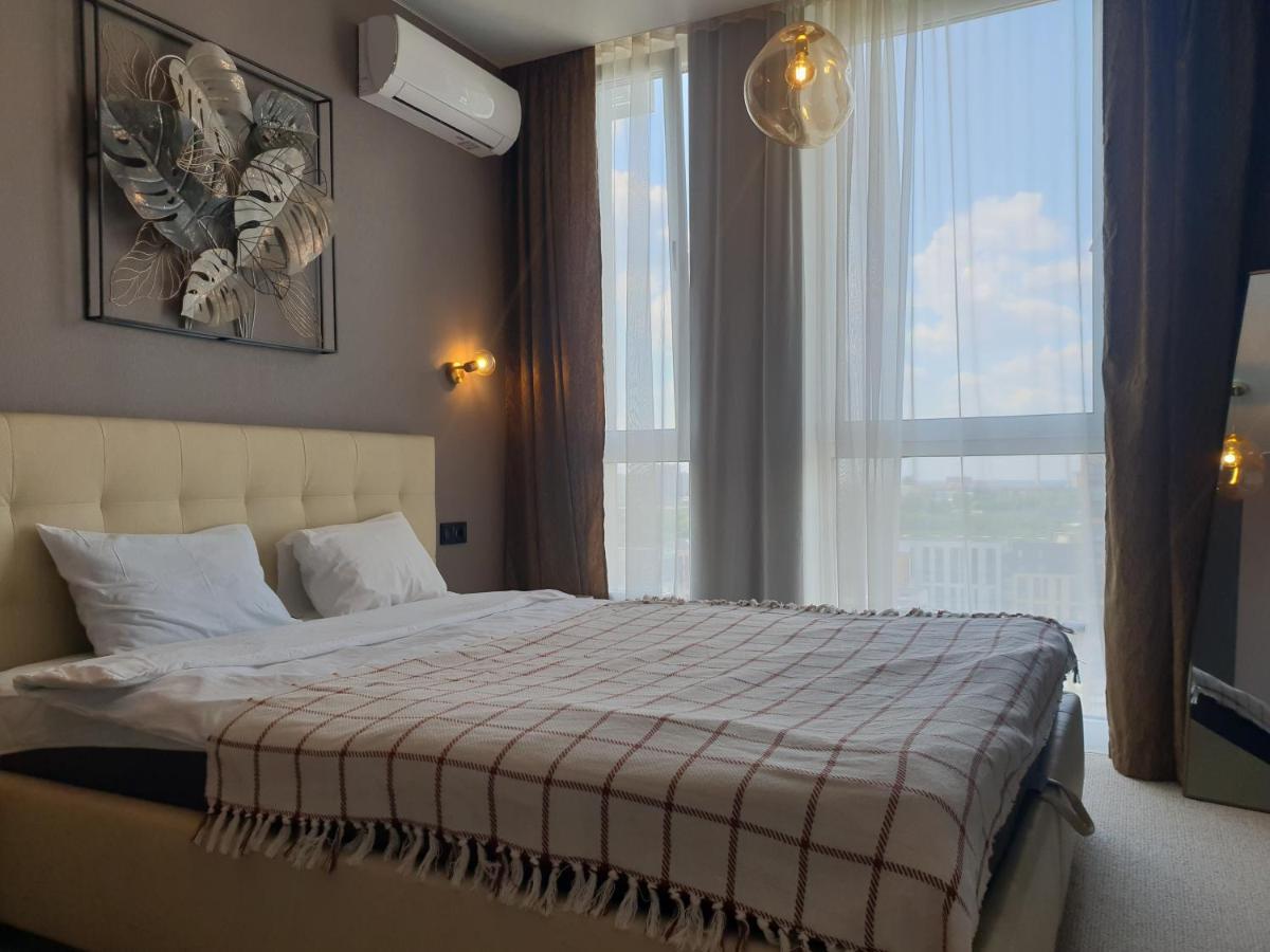Nyvky Like Home - Fayna Town - Apt 398 Kyiv Exterior photo